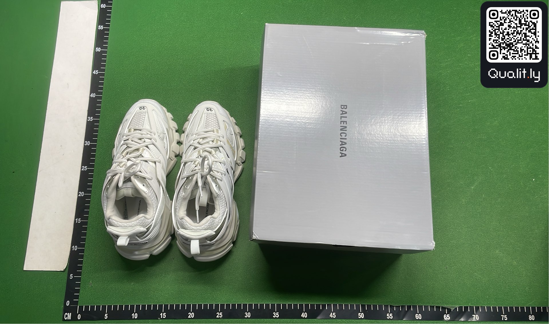 球鞋 QC 照片 1 / 18