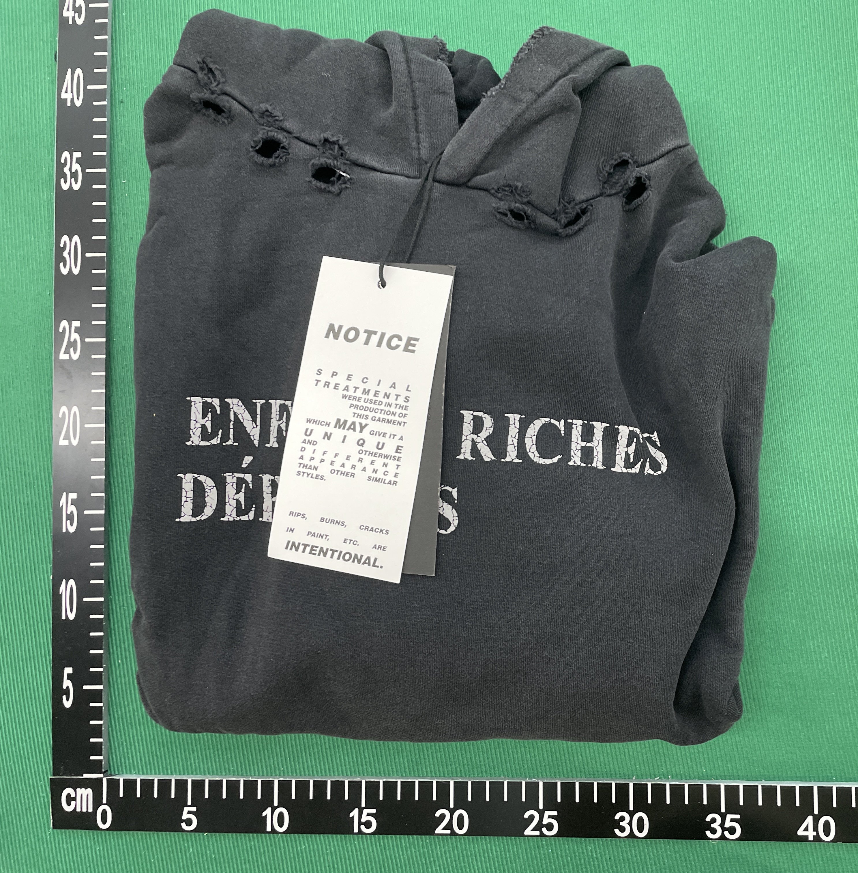 Hoodie QC photo 1 of 101
