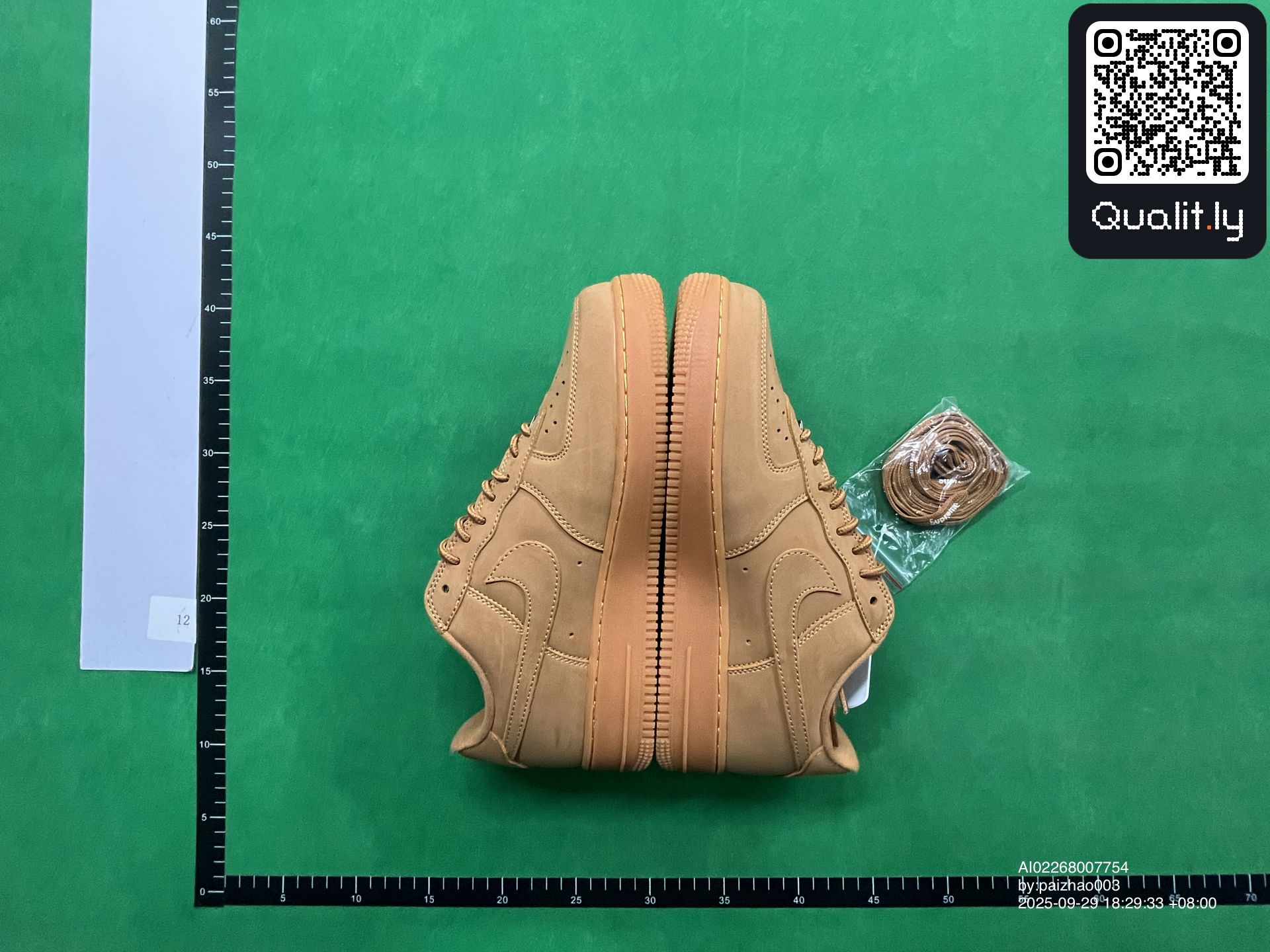 球鞋 QC 照片 3 / 26