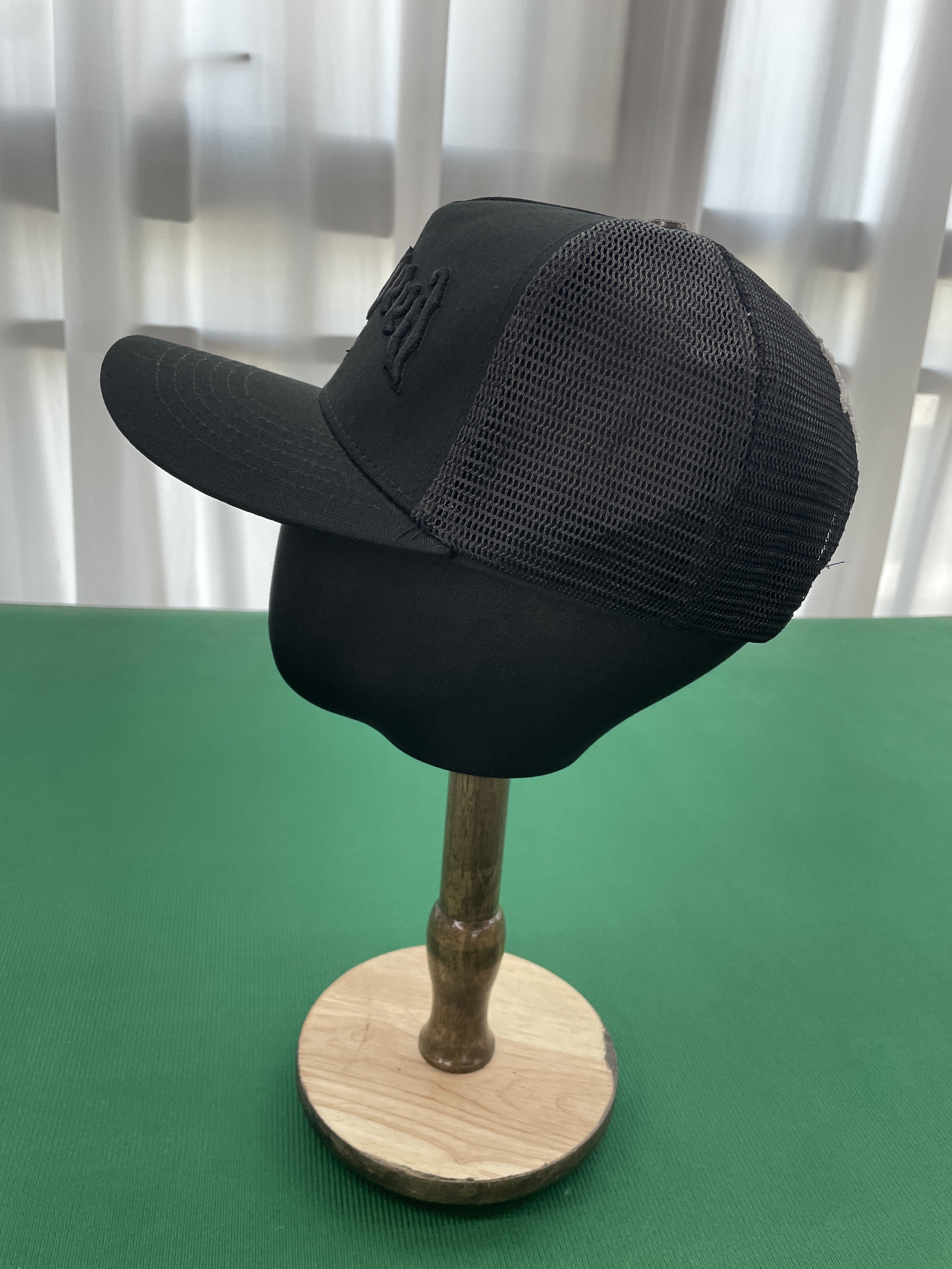 Casquette — photo QC 2 sur 131