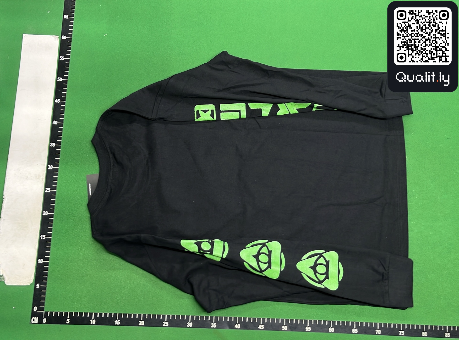 T-shirt QC photo 3 of 16