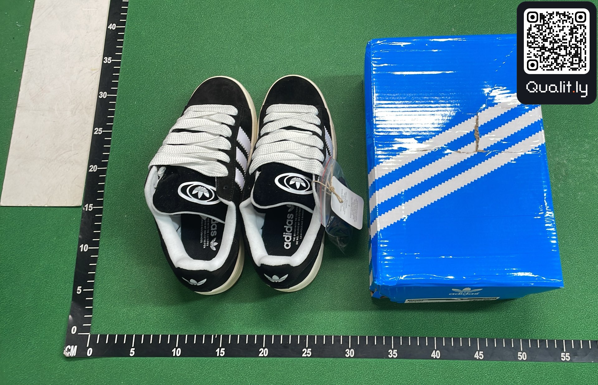 Sneakers QC photo 1 of 18