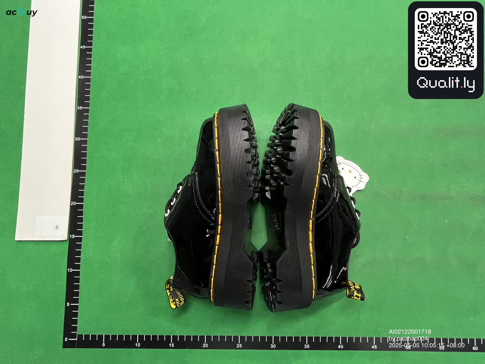Sneakers QC photo 3 of 24