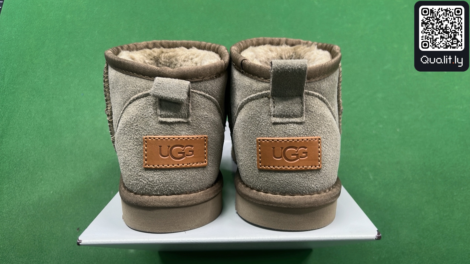 Sneakers QC photo 3 of 6