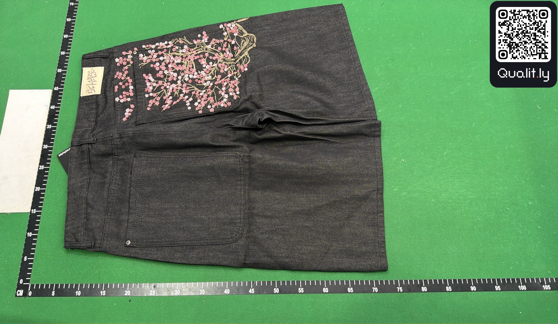 Pantaloncini — foto QC 3 di 4