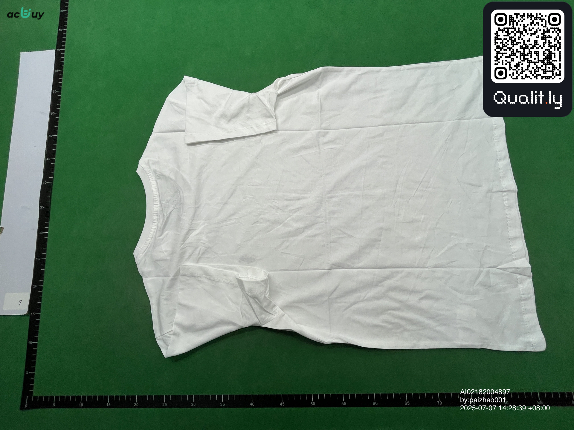 Tricou — fotografie QC 2 din 4