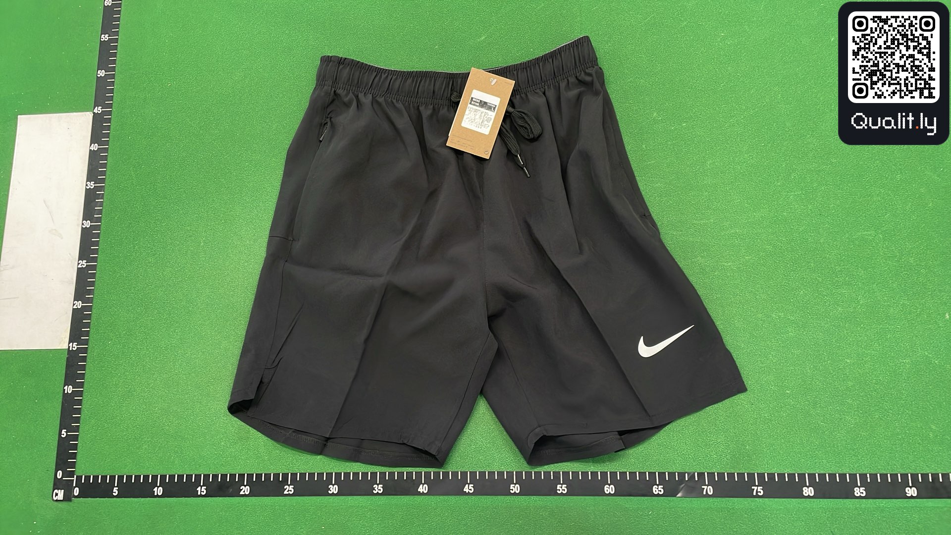 Short — photo QC 2 sur 20