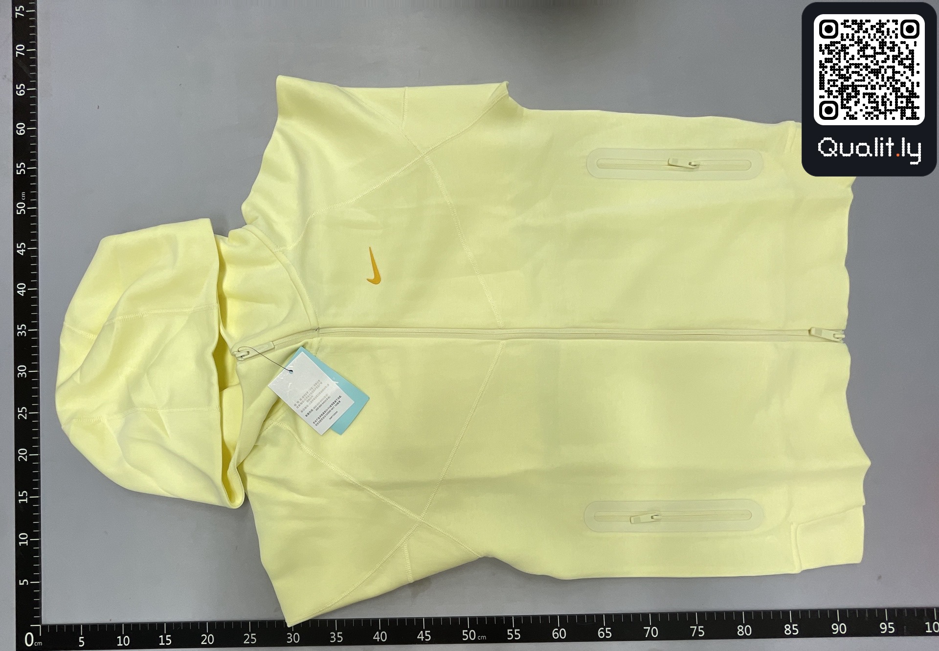 Sweat à capuche — photo QC 3 sur 95