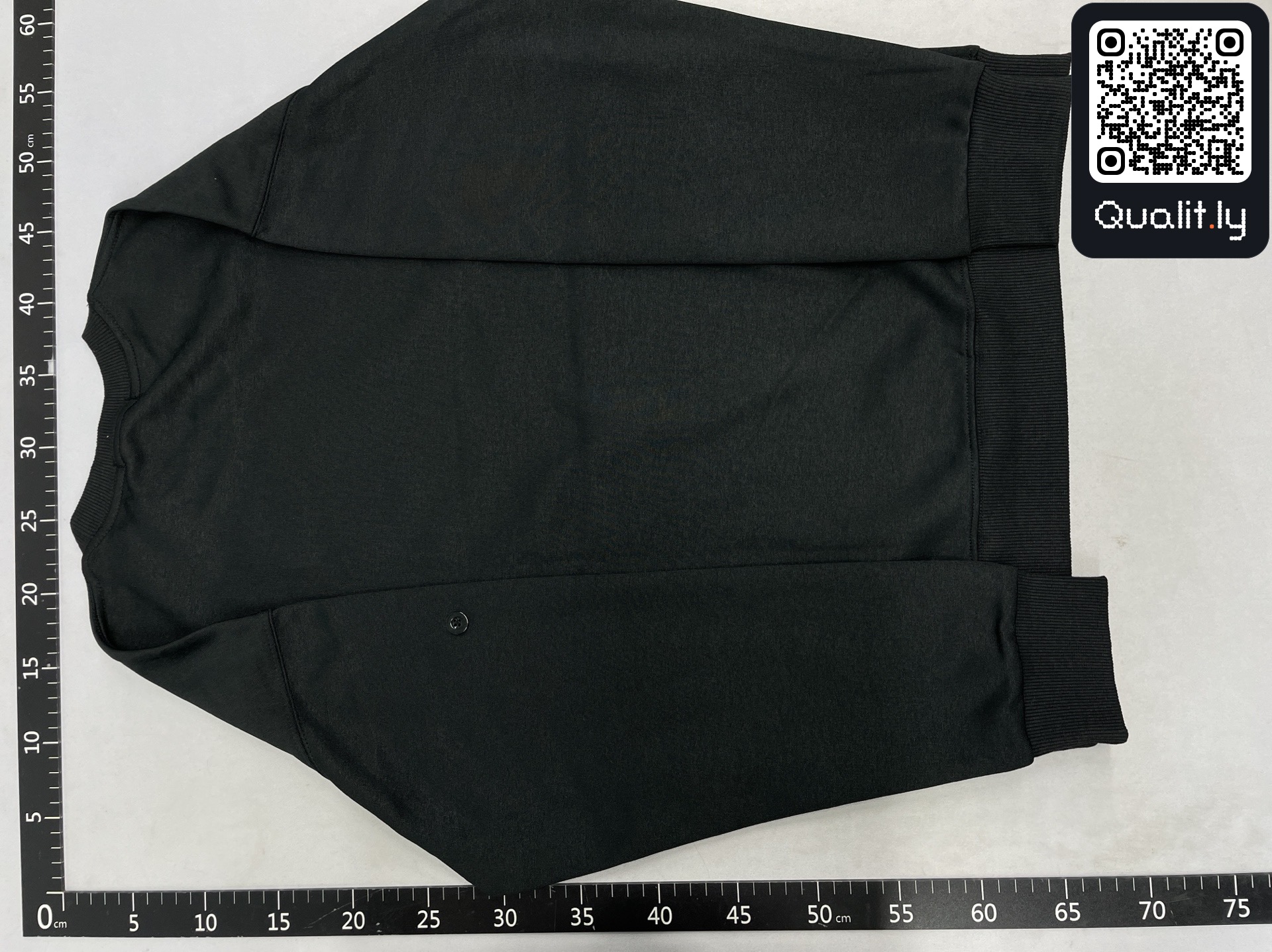 Sweater QC photo 1 of 28