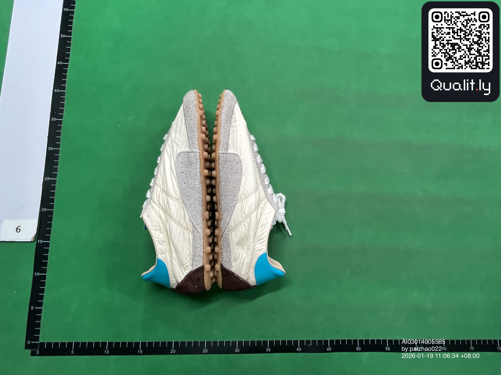 Sneakers QC photo 2 of 18