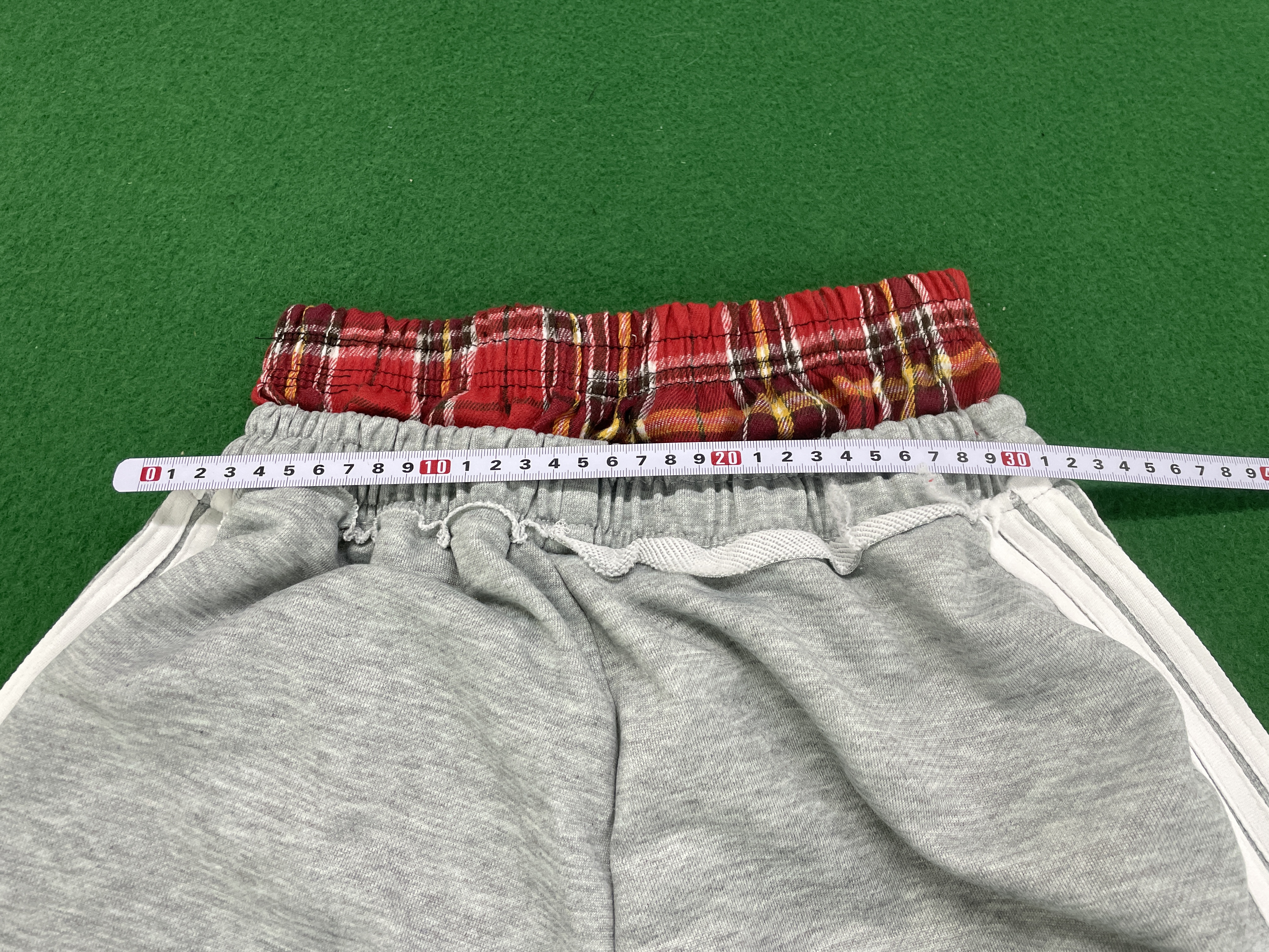 Pants QC photo 3 of 29