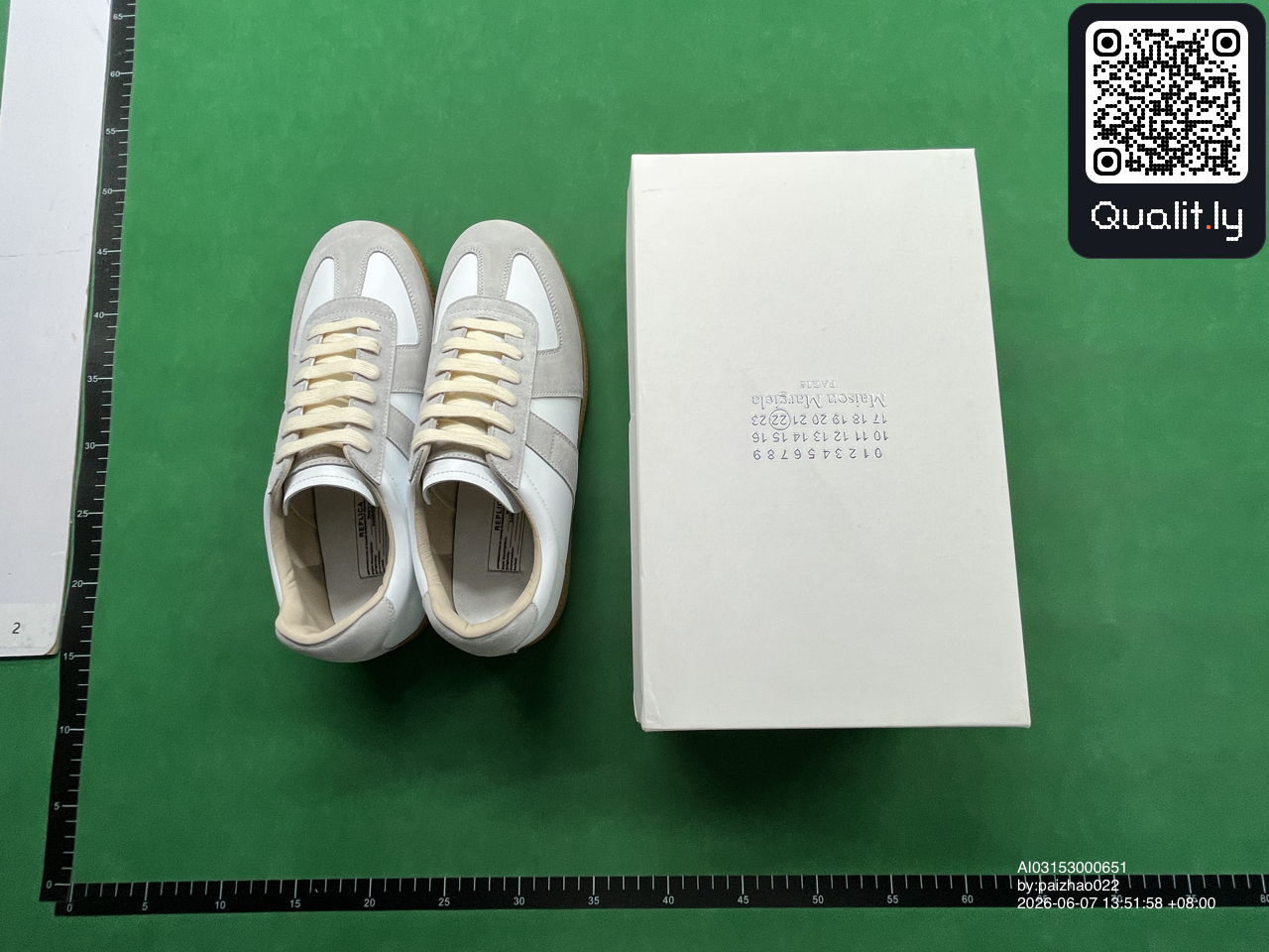 Sneakers — foto QC 1 di 34