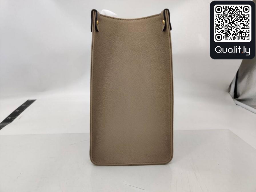 包 QC 照片 2 / 14
