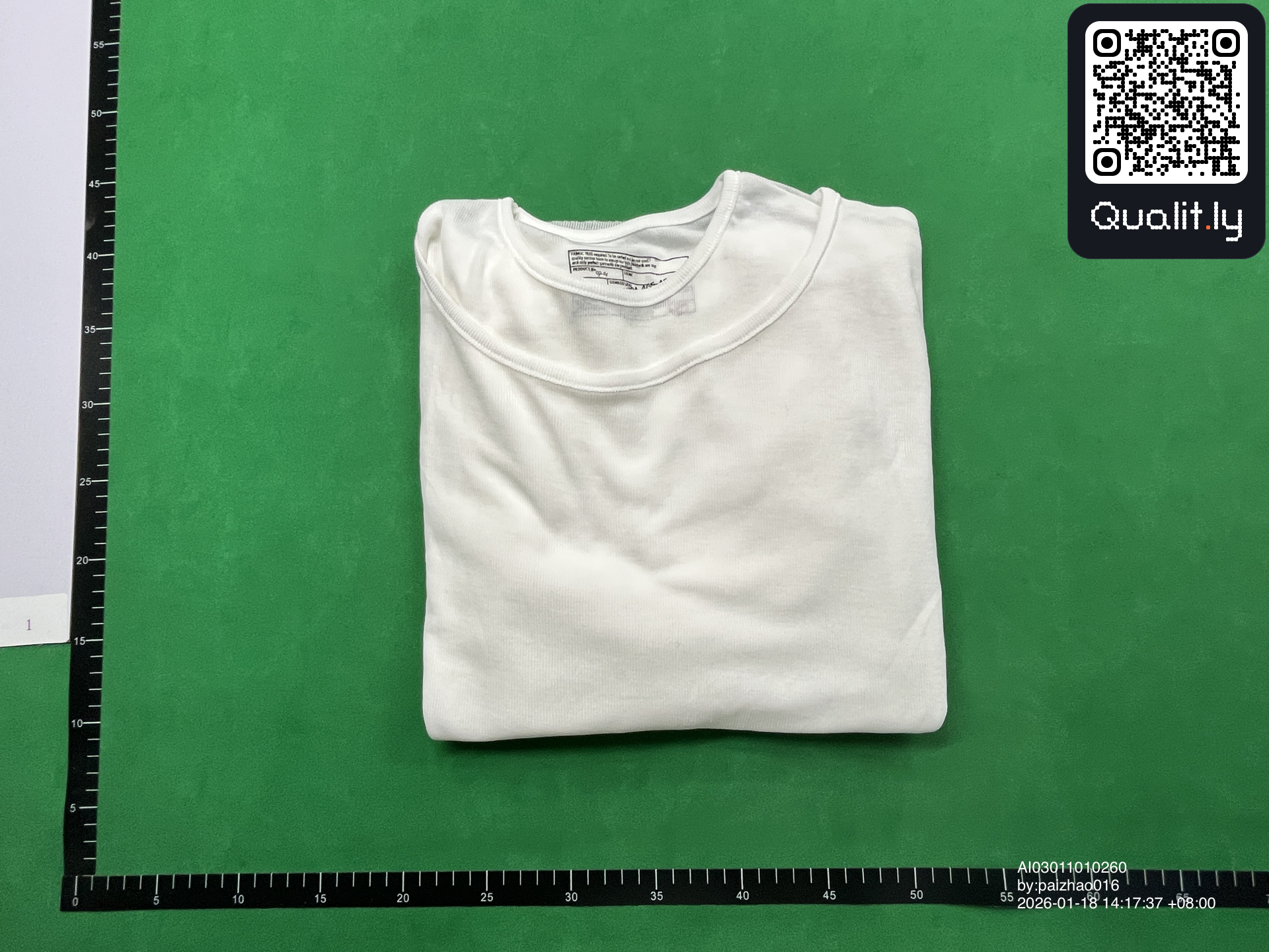T-shirt — QC-foto 1 av 4
