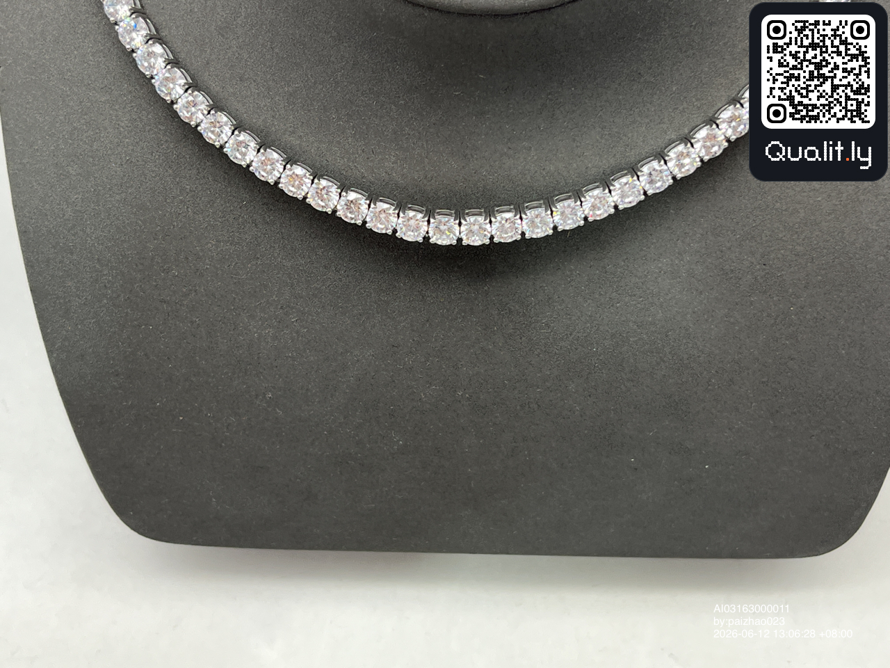 Jewelry QC photo 1 of 45