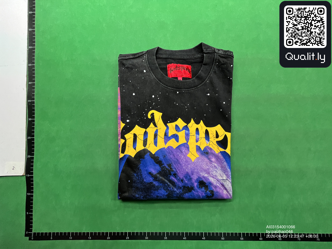 T-shirt — foto QC 2 di 10
