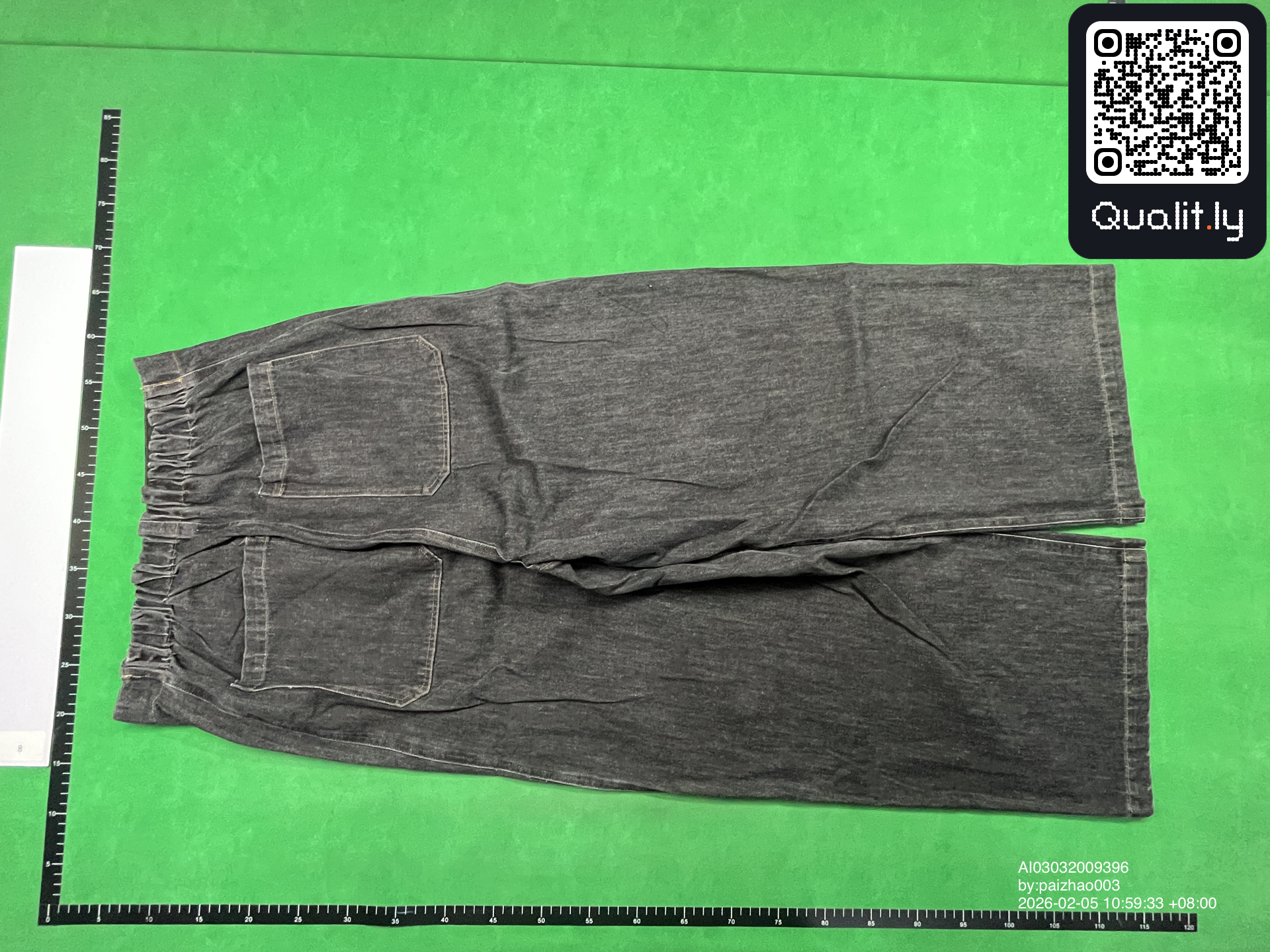 Byxor — QC-foto 2 av 4