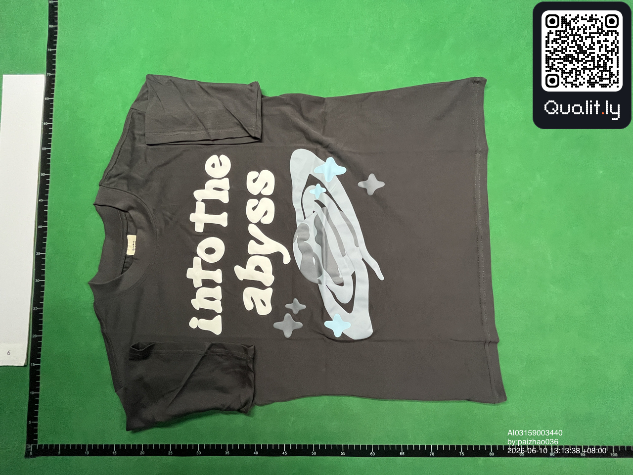 T-shirt QC photo 1 of 10