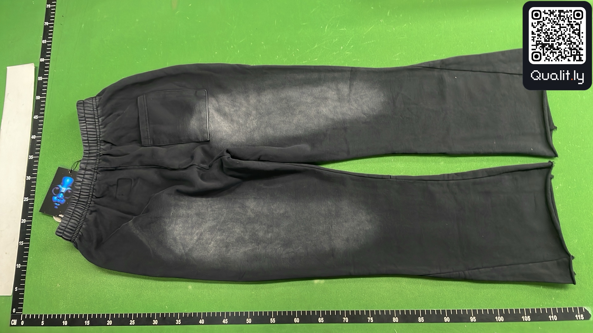 Hoodie — QC-foto 3 van 8