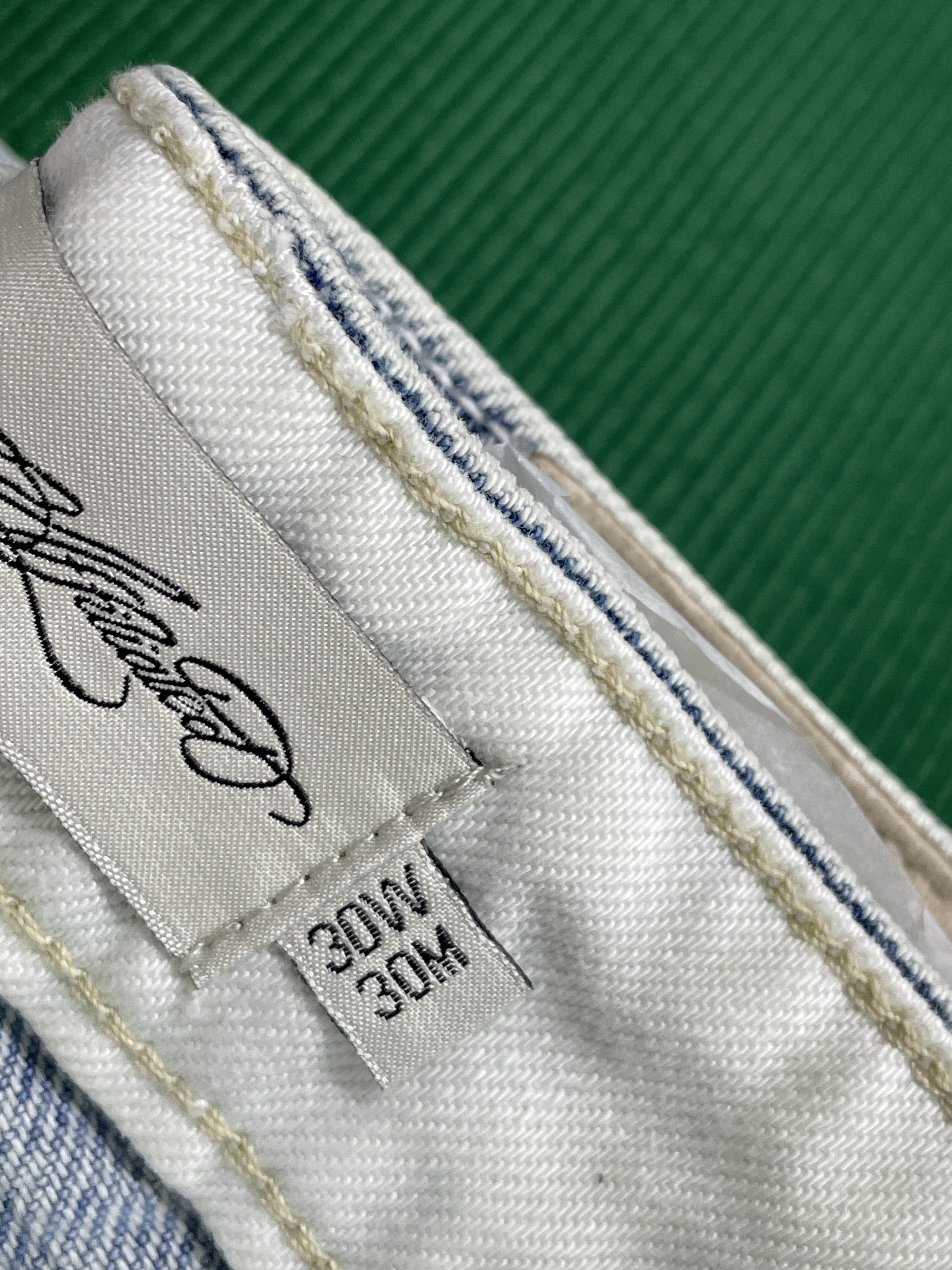 Jeans QC photo 1 of 38