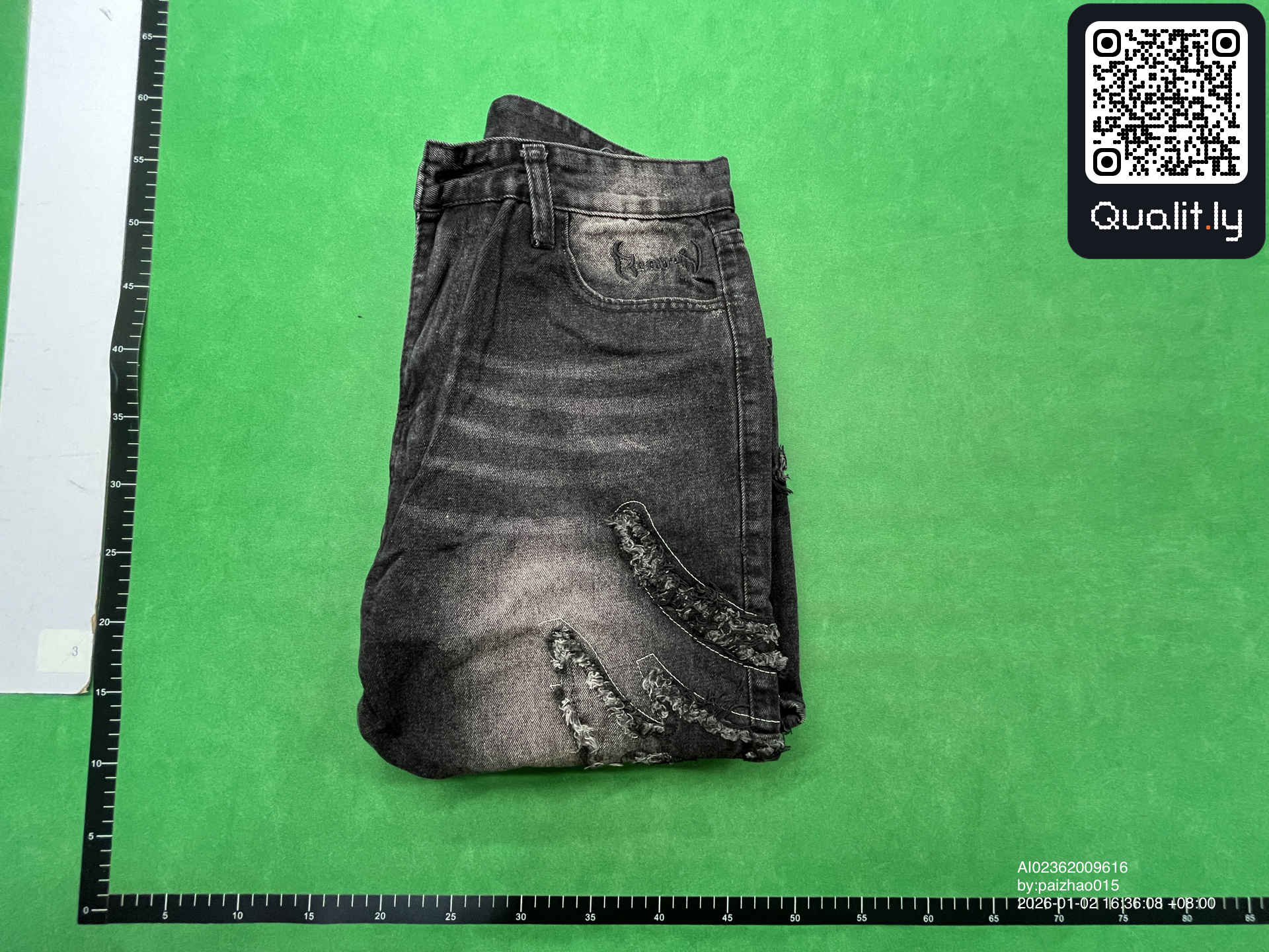 Jeans — foto QC 1 di 24