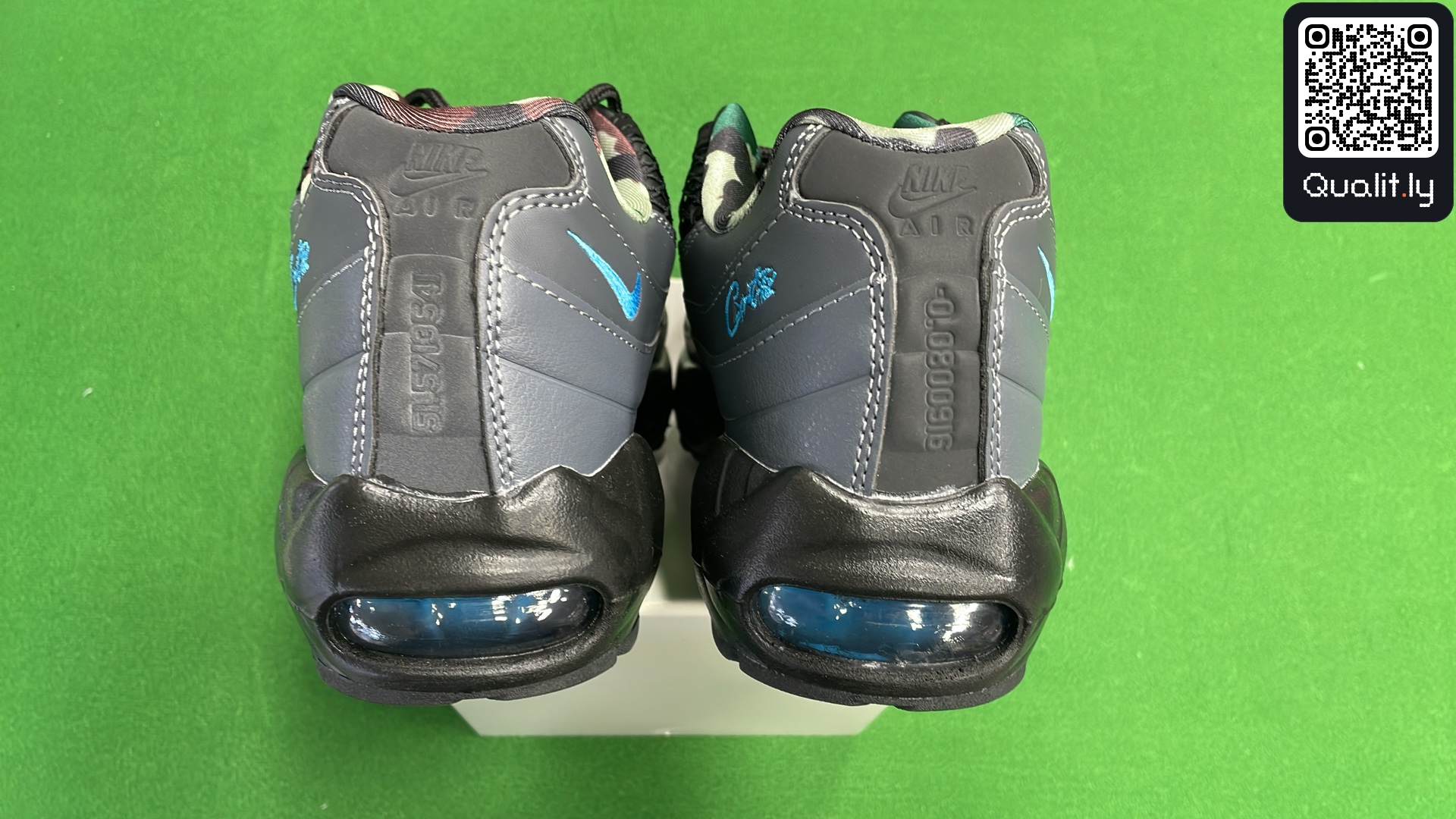 Sneaker — QC-Foto 3 von 22