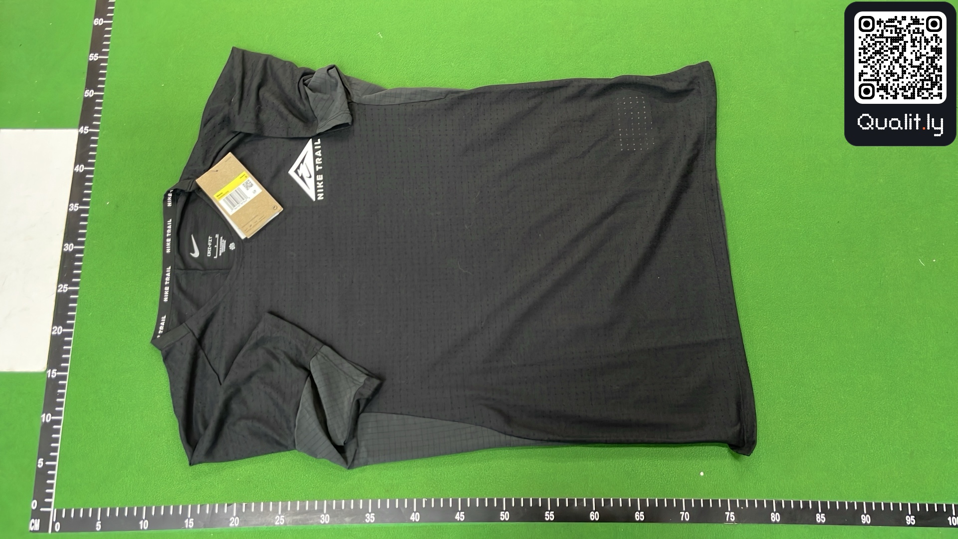 T-shirt — foto QC 2 de 4