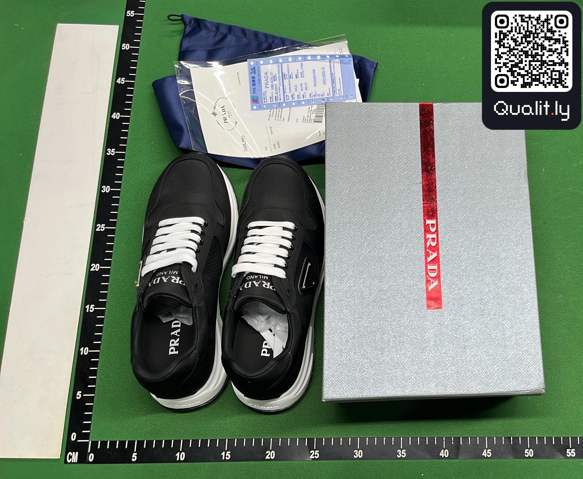 Sneakers QC photo 1 of 246