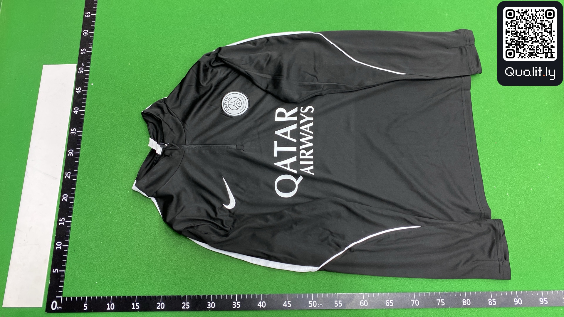 Tracksuit QC photo 2 of 49