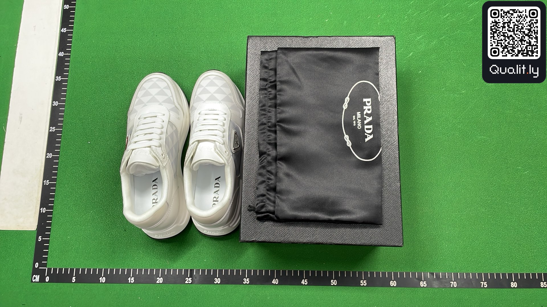 Sneakers — QC-foto 1 av 54