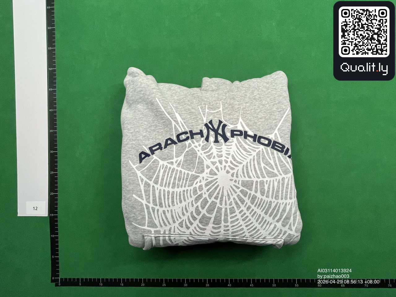 Hoodie — QC-foto 2 av 14