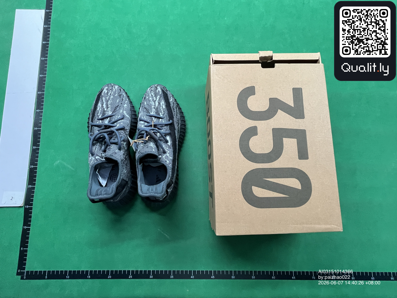 Sneaker — QC-Foto 1 von 78