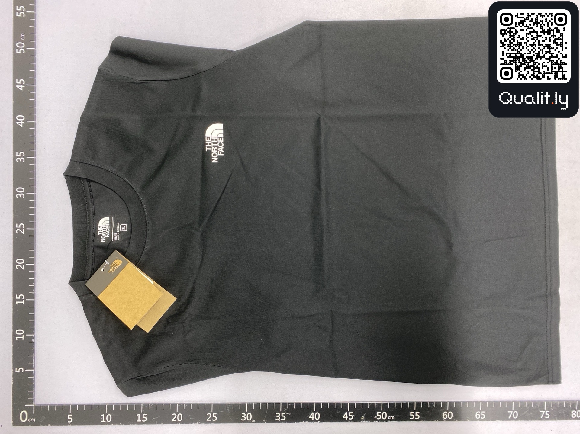 T-shirt — foto QC 3 di 87