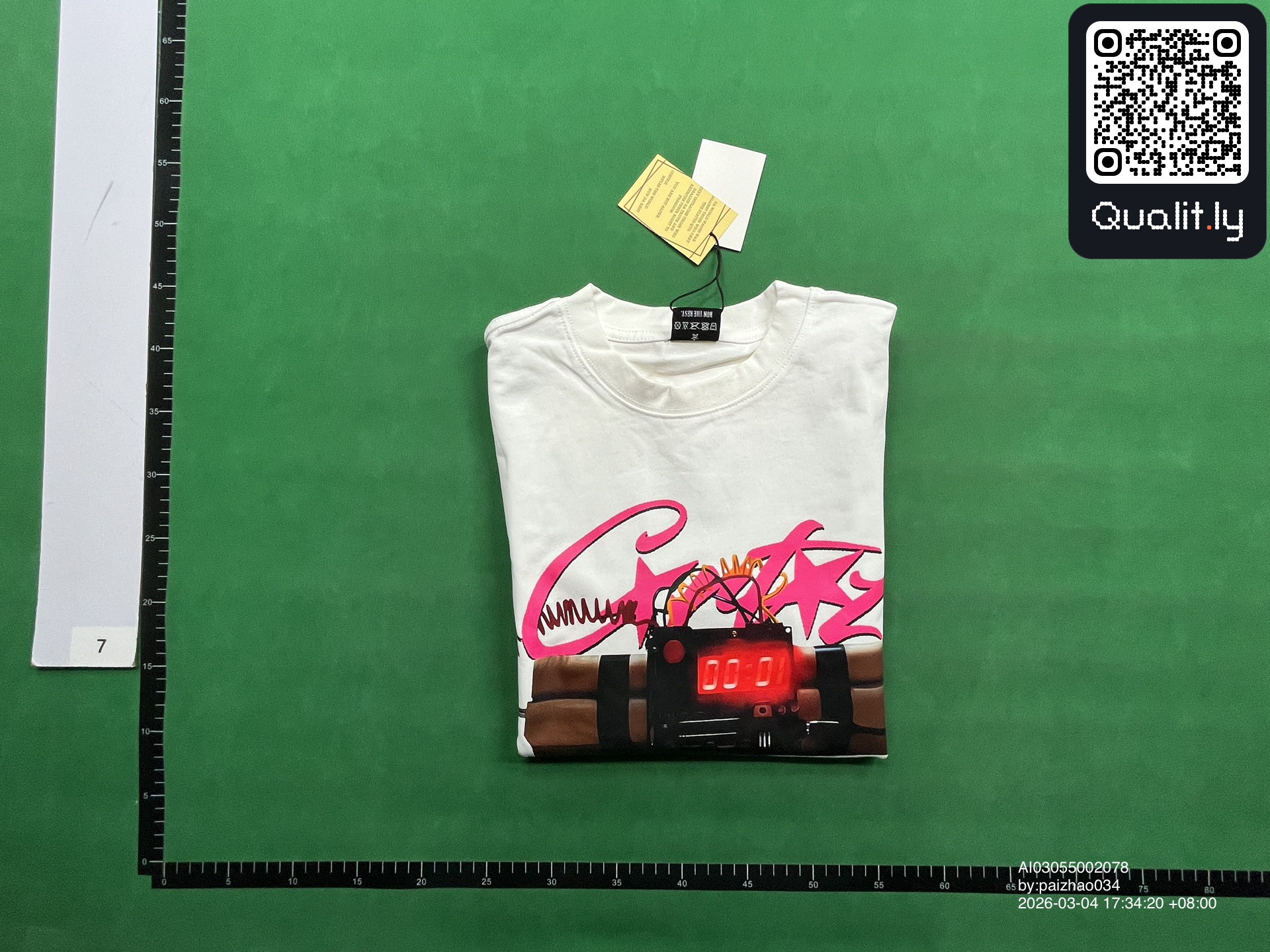 T-shirt QC photo 1 of 50