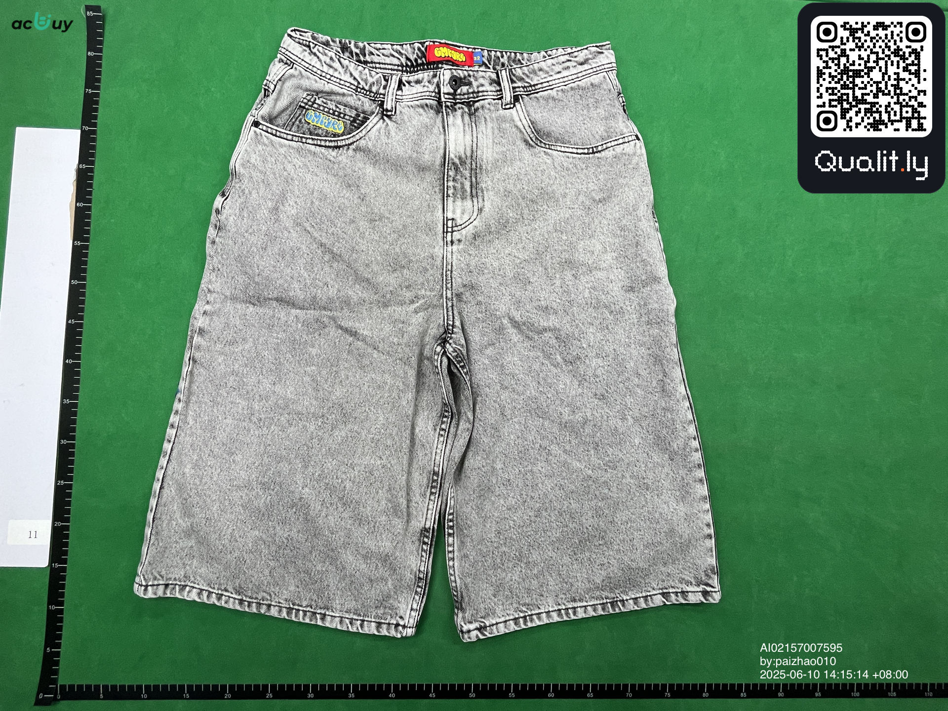 牛仔裤 QC 照片 3 / 8