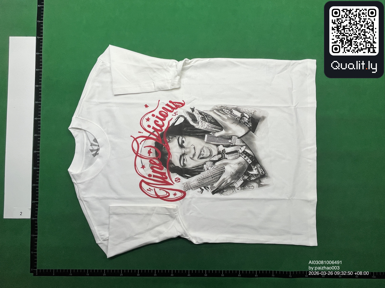 T-Shirt — QC-Foto 3 von 8