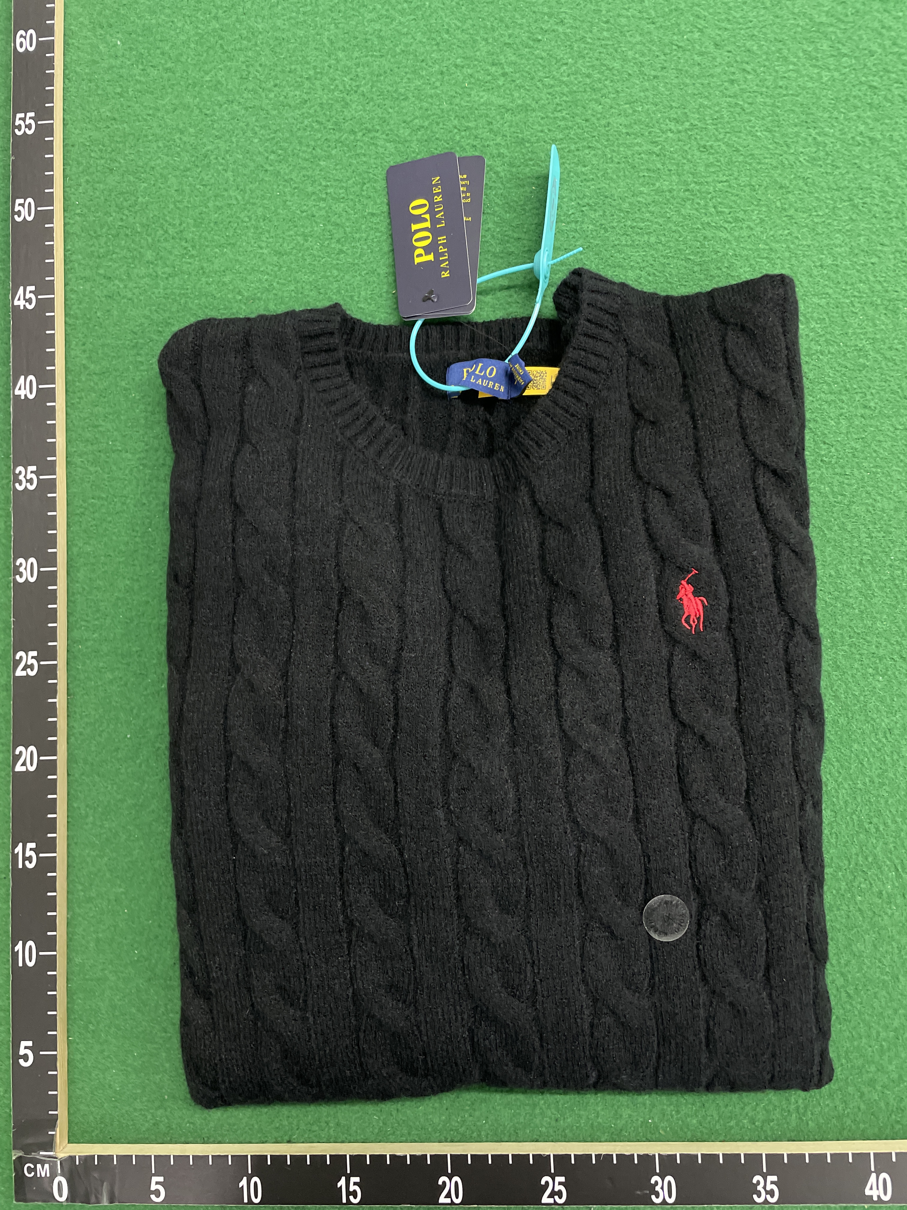Sweater QC photo 1 of 15