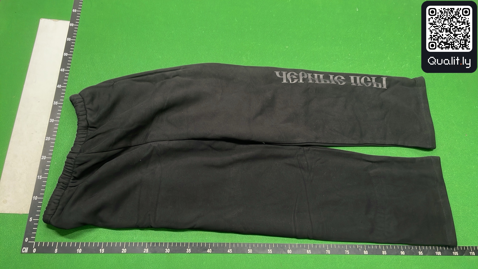 Pants QC photo 2 of 4