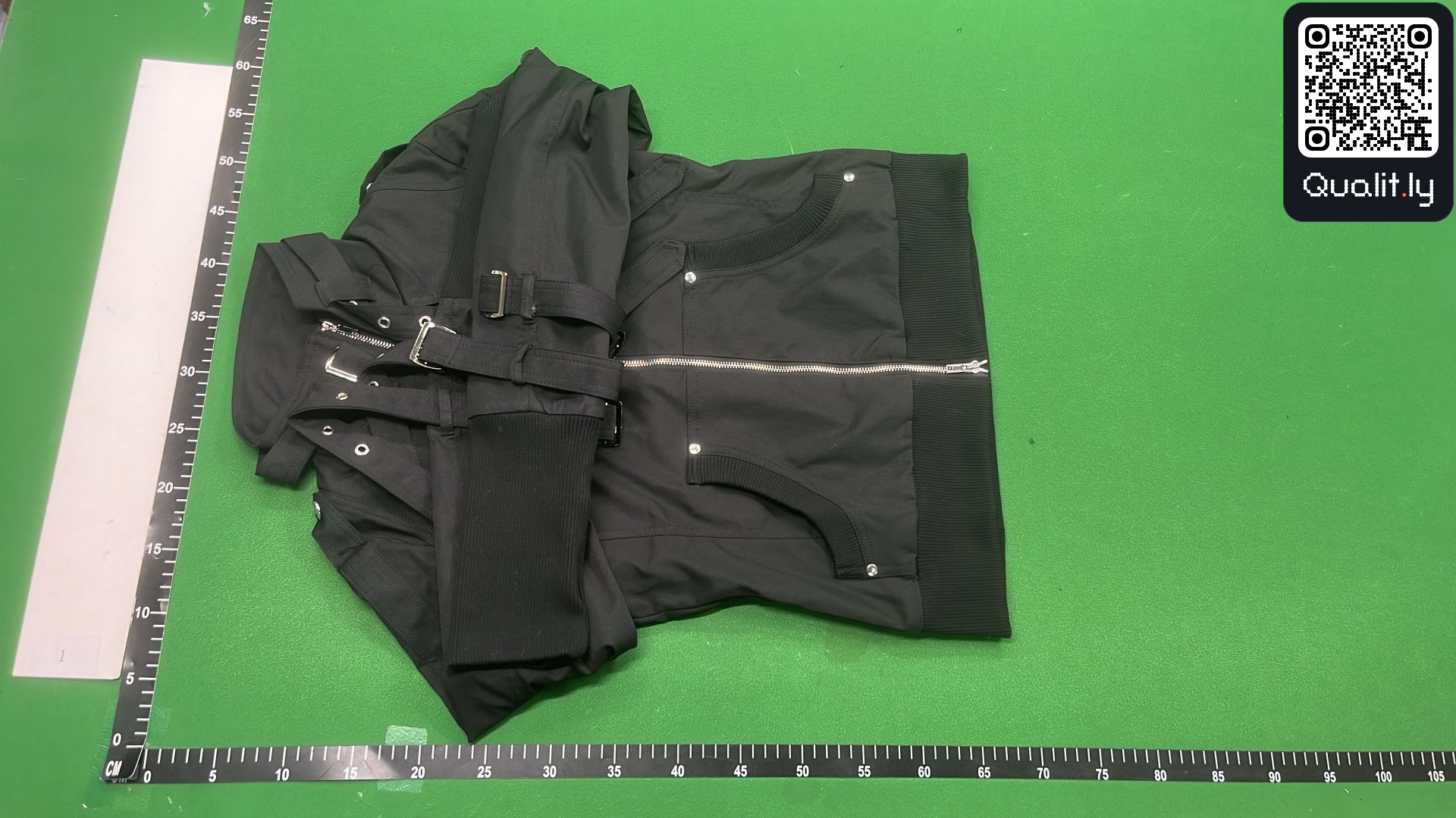 Chaqueta — foto QC 2 de 4
