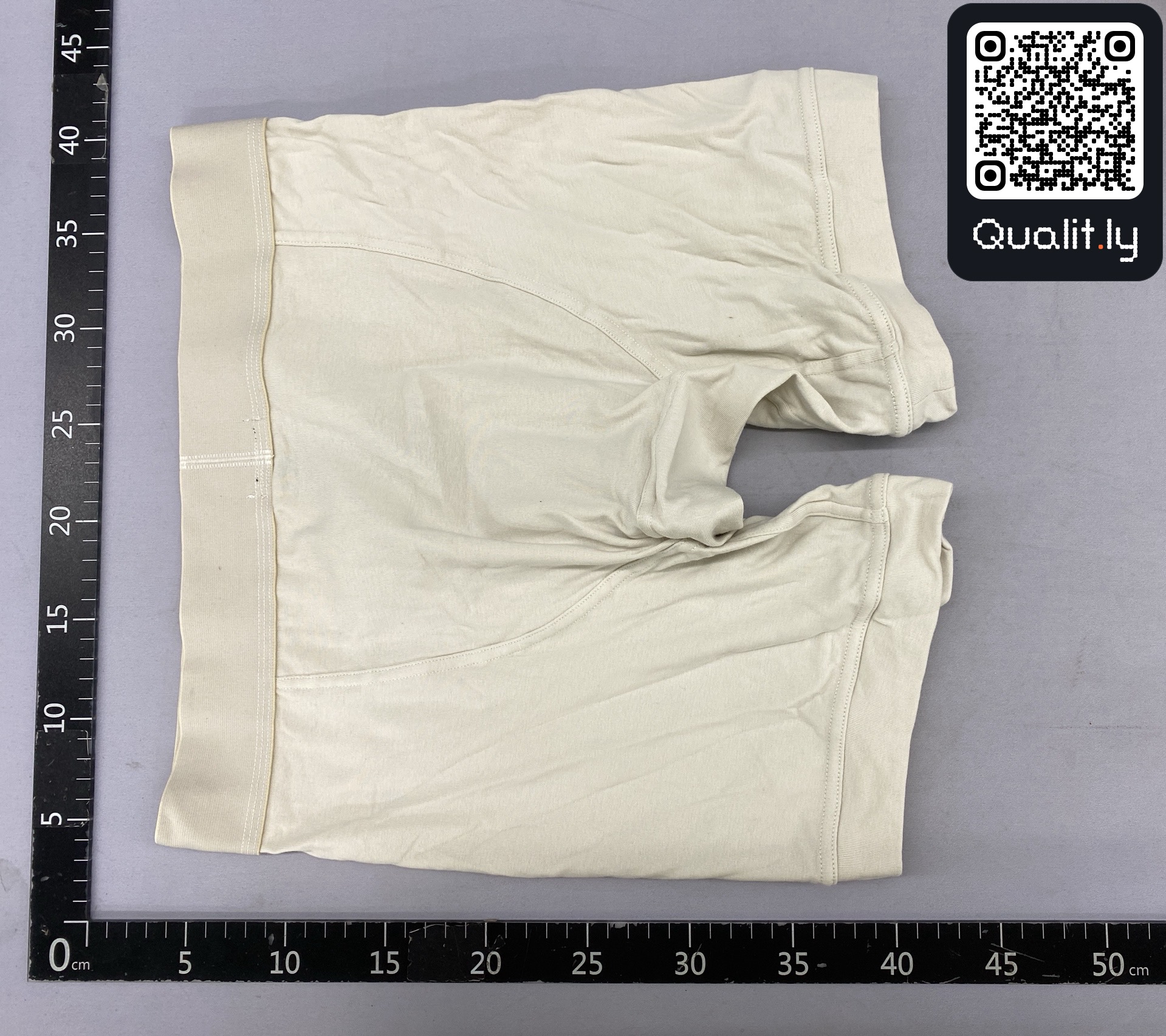 Foto QC 3 di 45