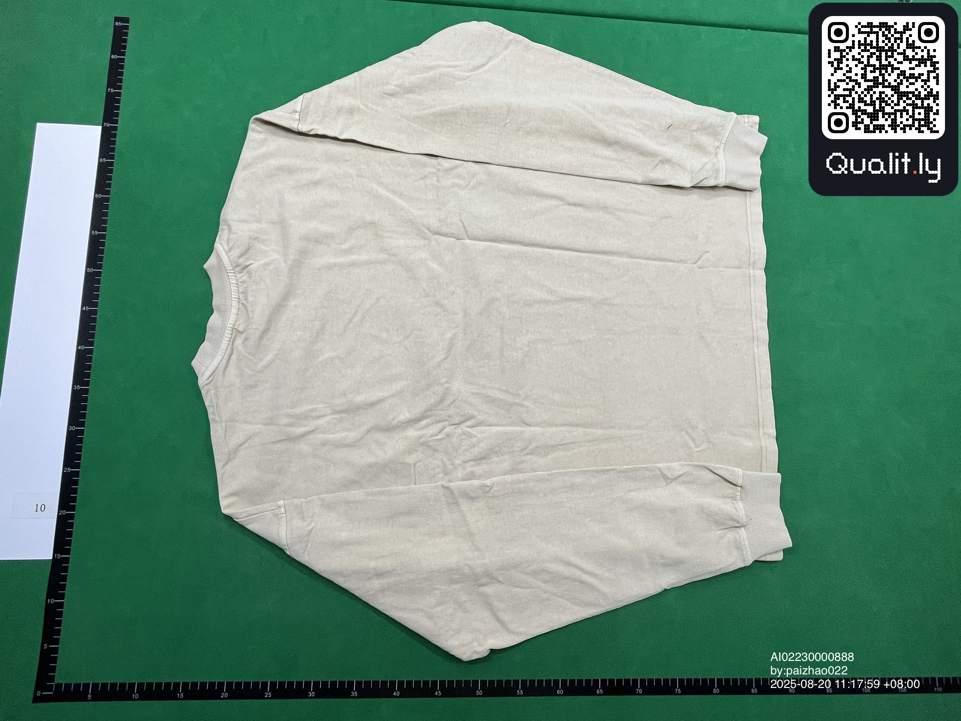 T-Shirt — QC-Foto 2 von 10