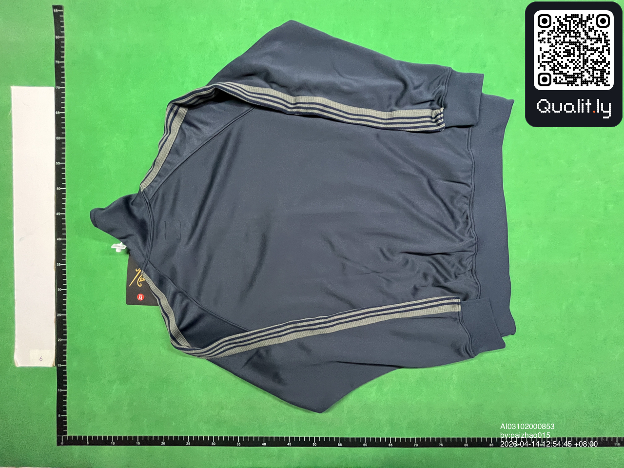 Jacket QC photo 2 of 14