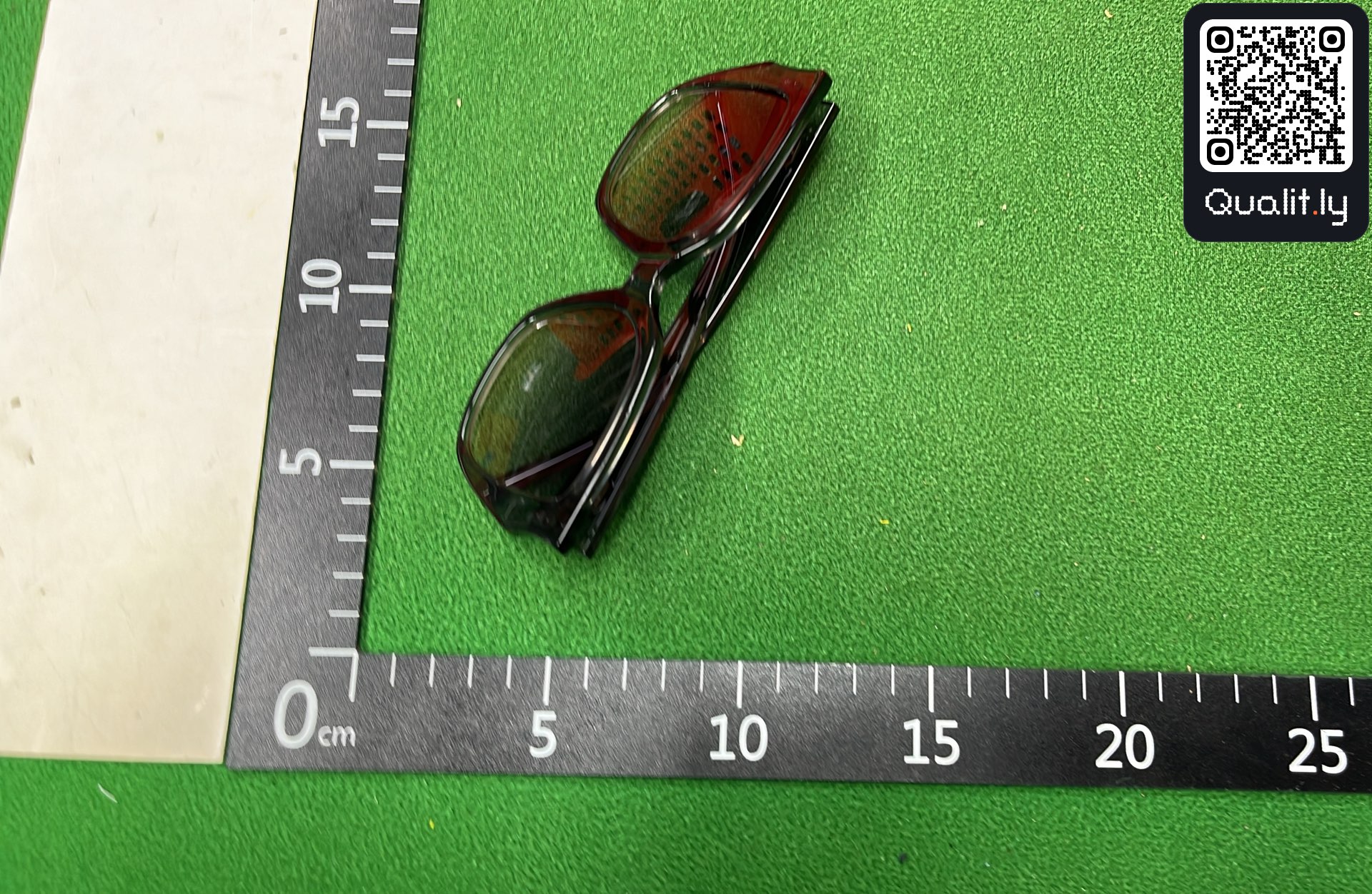 Gafas de sol — foto QC 3 de 3