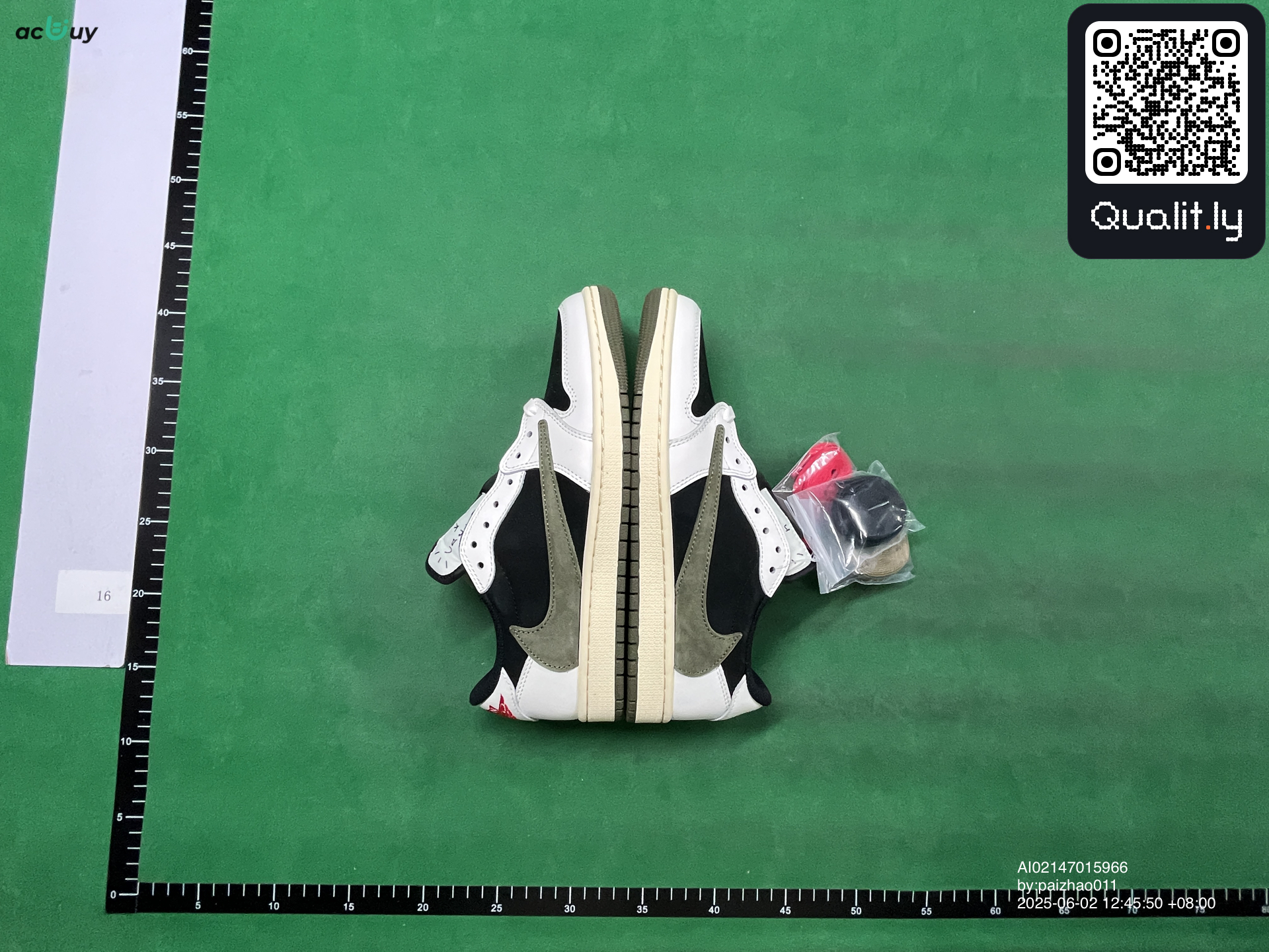 Sneakers — QC-foto 2 av 24