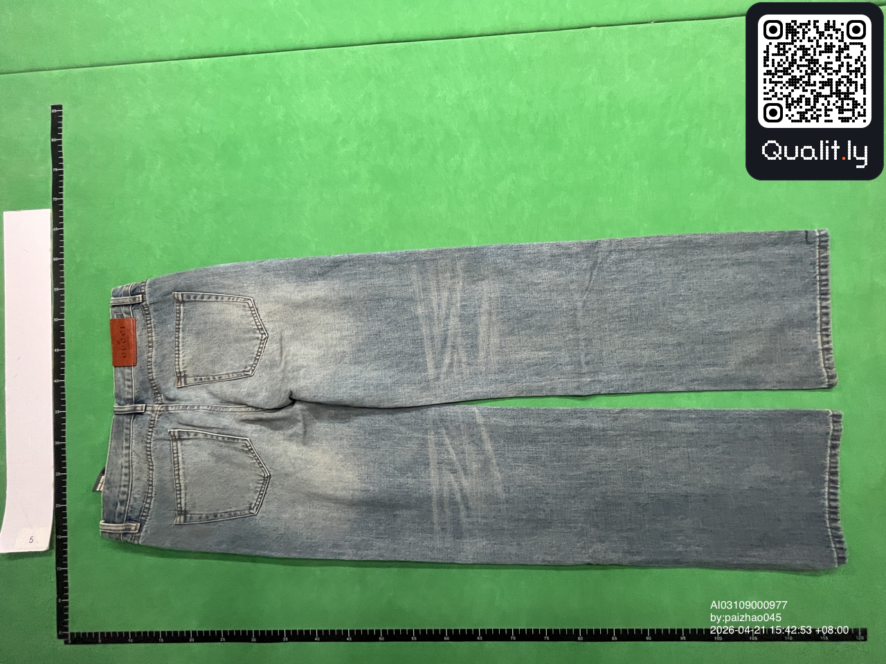Jeans — QC-Foto 2 von 8