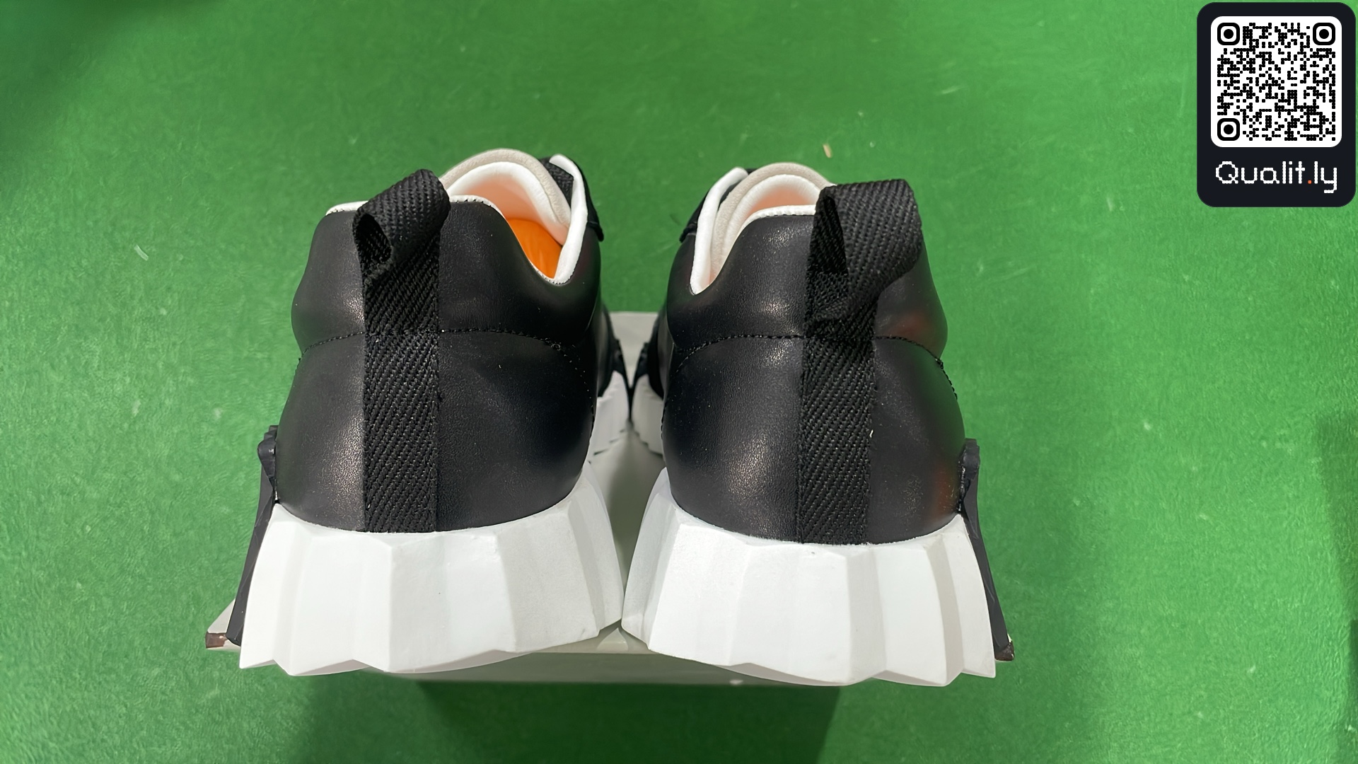 球鞋 QC 照片 3 / 30
