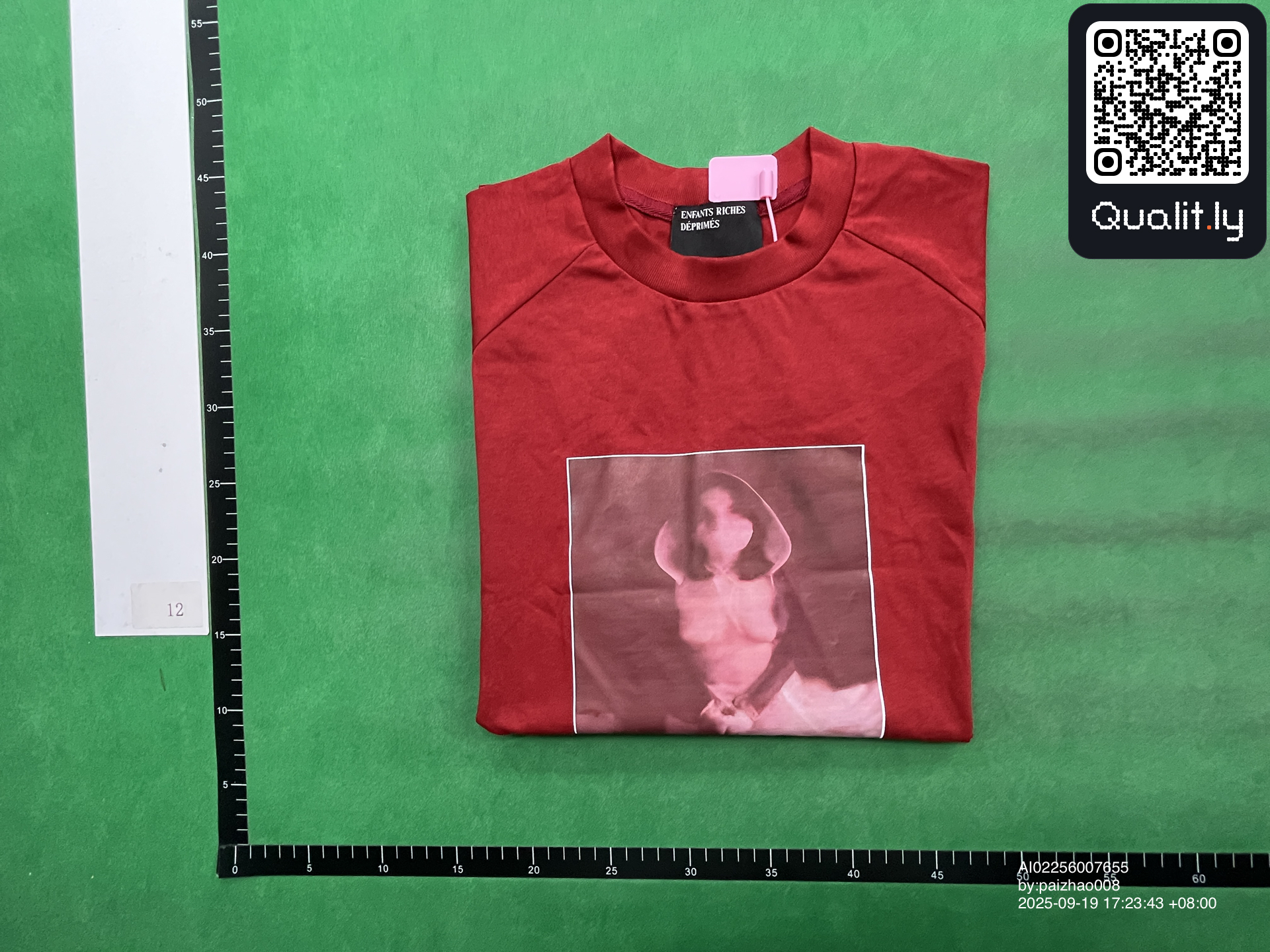 T-shirt — foto QC 1 di 34