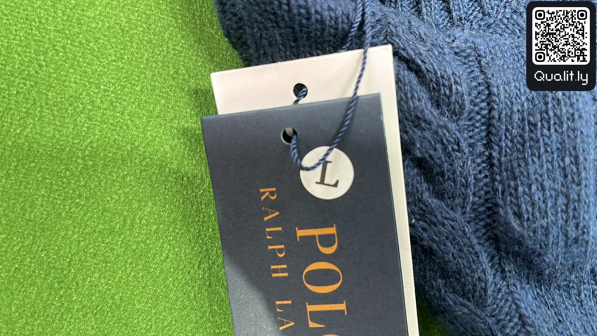 Sweter — zdjęcie QC 1 z 8