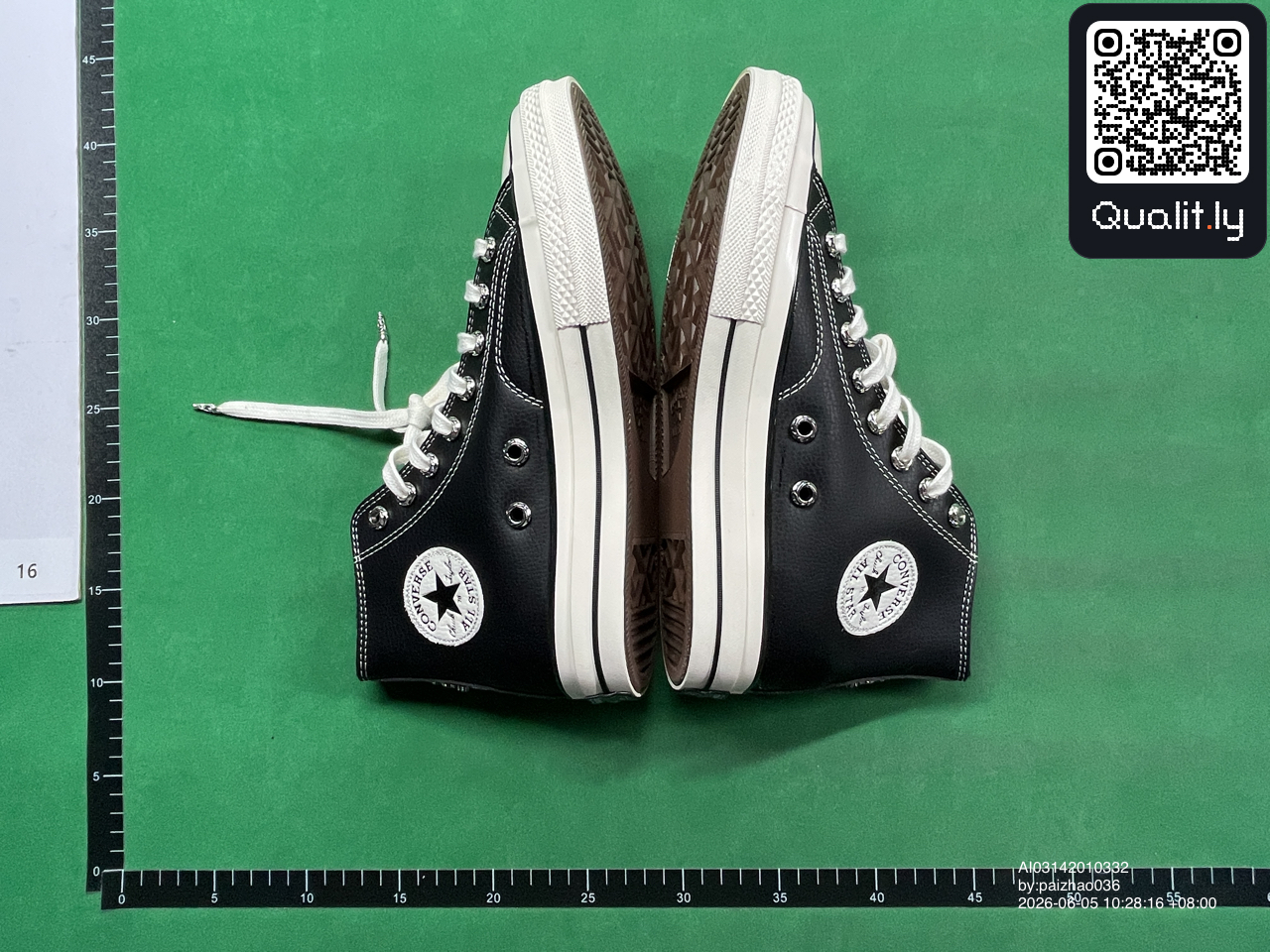 Sneakers QC photo 3 of 18