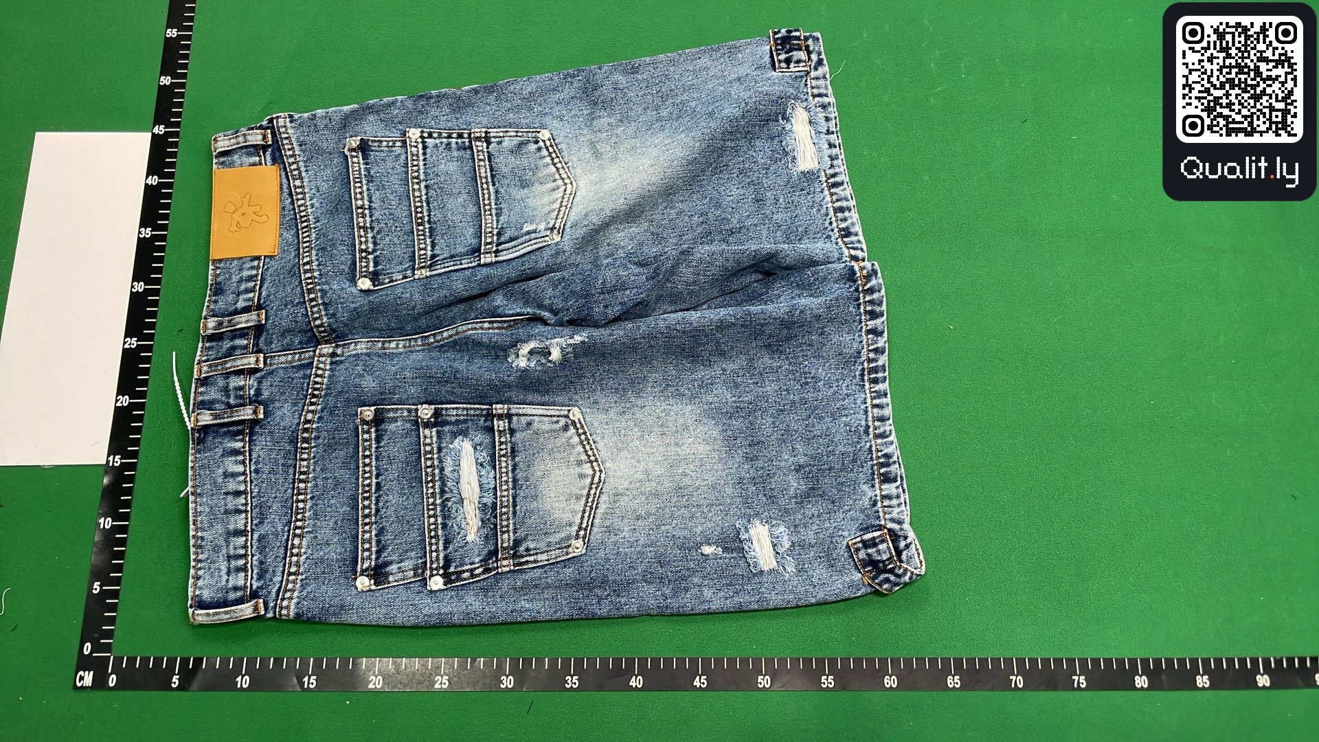 Jeans QC photo 3 of 20